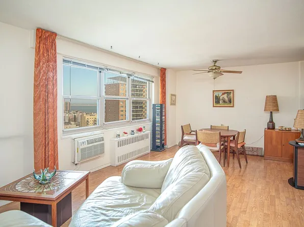 448 Neptune Ave APT 19A, Brooklyn, NY 11224