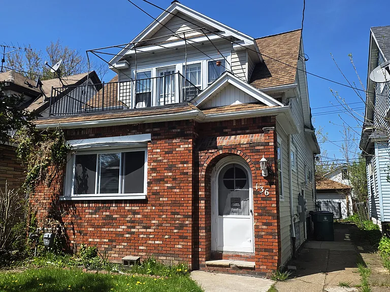 136 Dartmouth Ave #LOWER — Photo 1