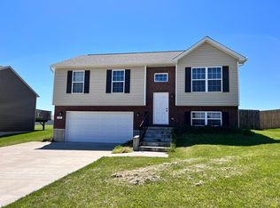 605 Crosswinds Pointe Ct, Walton, KY 41094