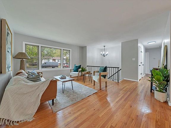 4th image of 3850 Bower Rd