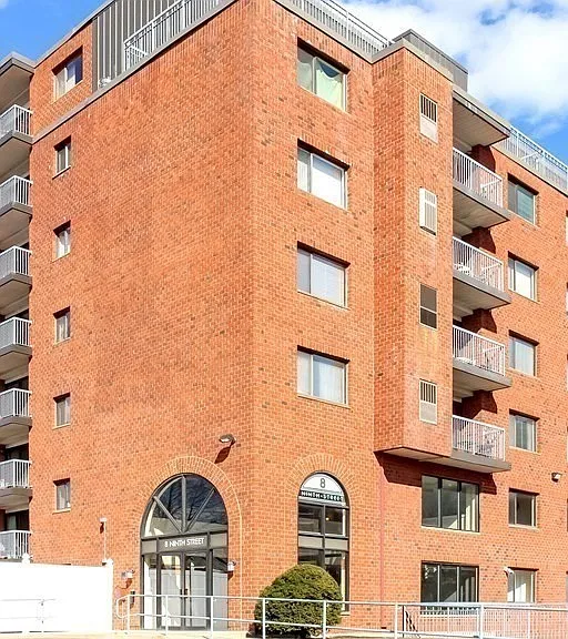 8 9th St #508 — Photo 15