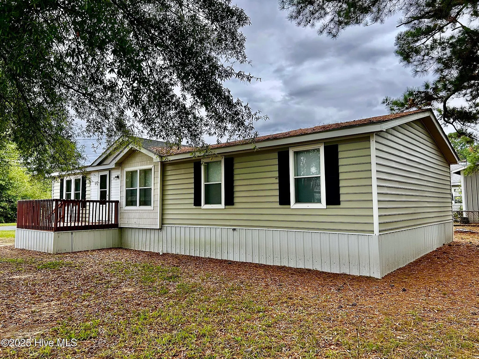4 bed, 2.0 bath, $1,600 — Photo 2
