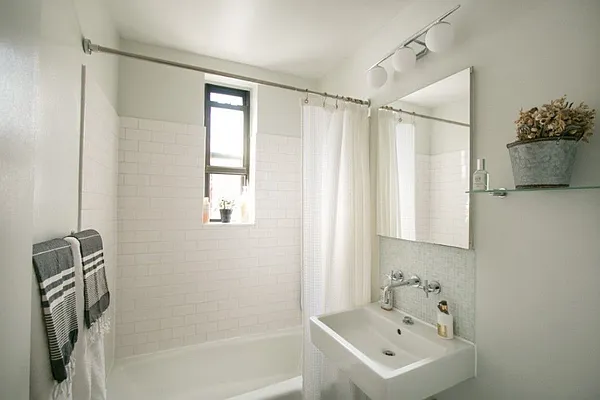 Sold by Mont Sky Real Estate | media 13