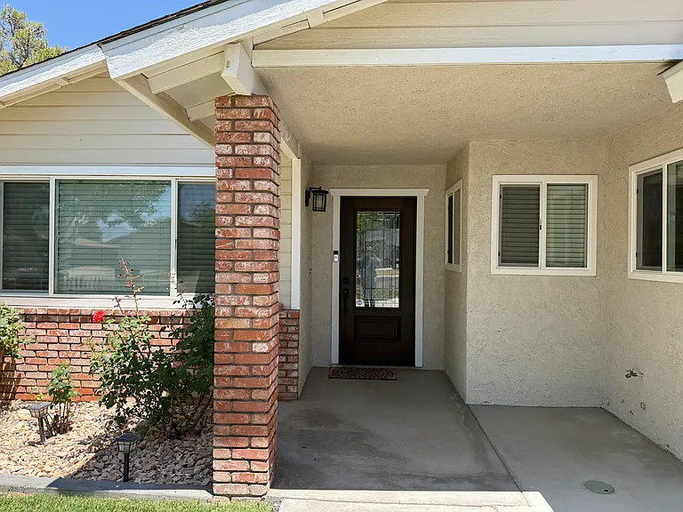 1118 Amie Ct — Photo 2