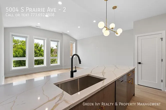 5004 S Prairie Ave #2 — Photo 5
