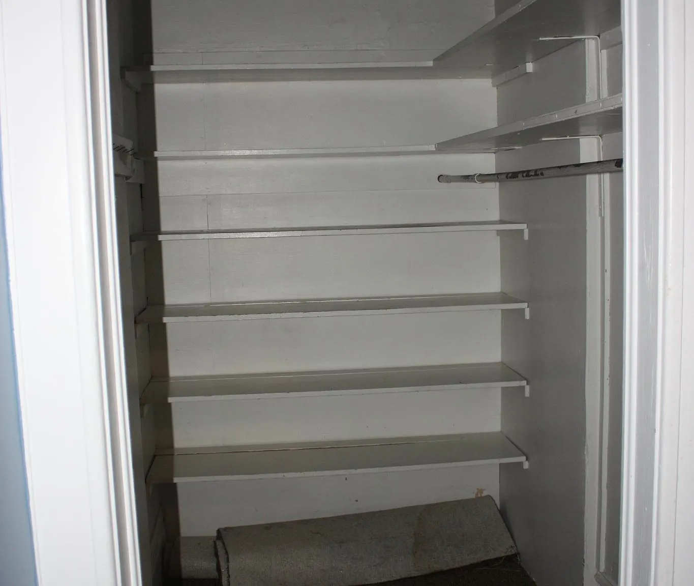 1 bed, 850 sqft, $1,350 — Photo 3