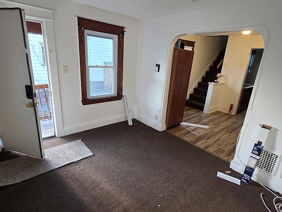 4th image of 15 Cutler St #A
