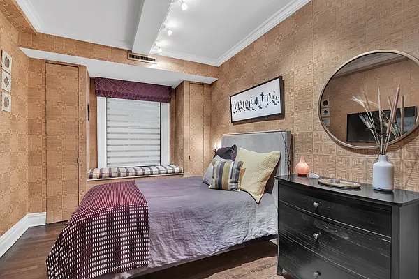 Sold by Compass | media 3