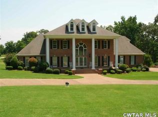 25 Oak Ridge Dr, Henderson, TN 38340
