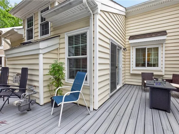 13286 Regent Park Walk, Carrollton, VA 23314