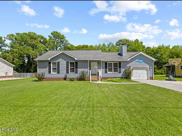 129 Foster Creek Court, Swansboro, NC 28584