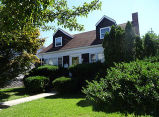 118 Florence St, Mamaroneck, NY 10543