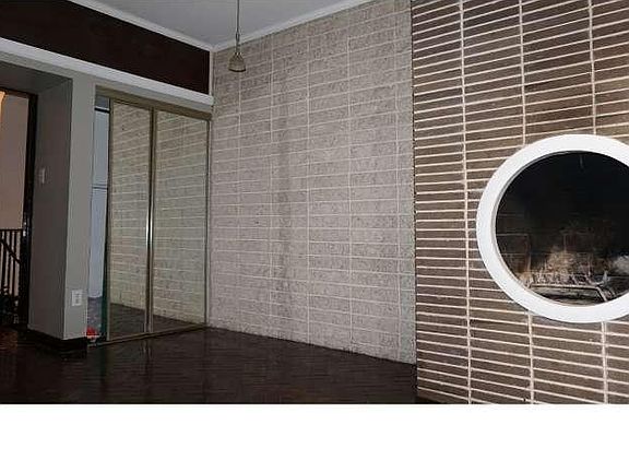 5th image of 516 Lombard St #B