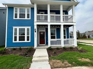 8437 Royal Star Rd, Rowlett, TX 75089