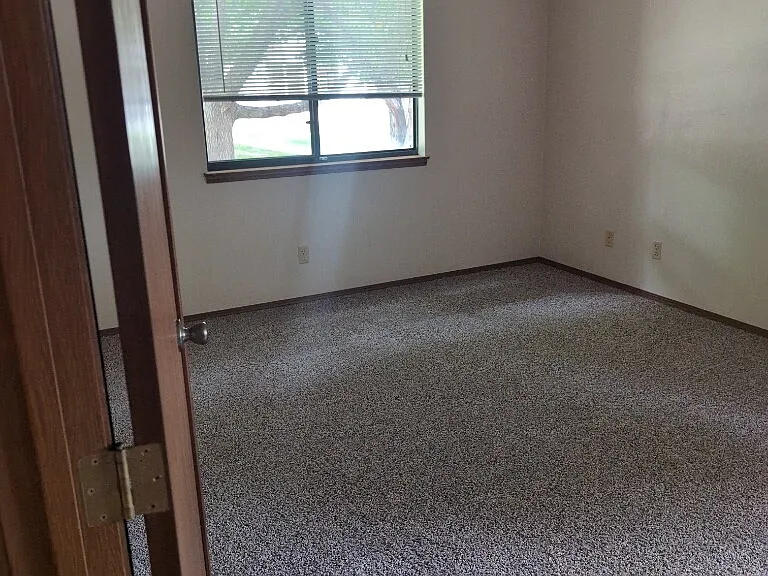 8225 Fairmount Dr #9-105 — Photo 8