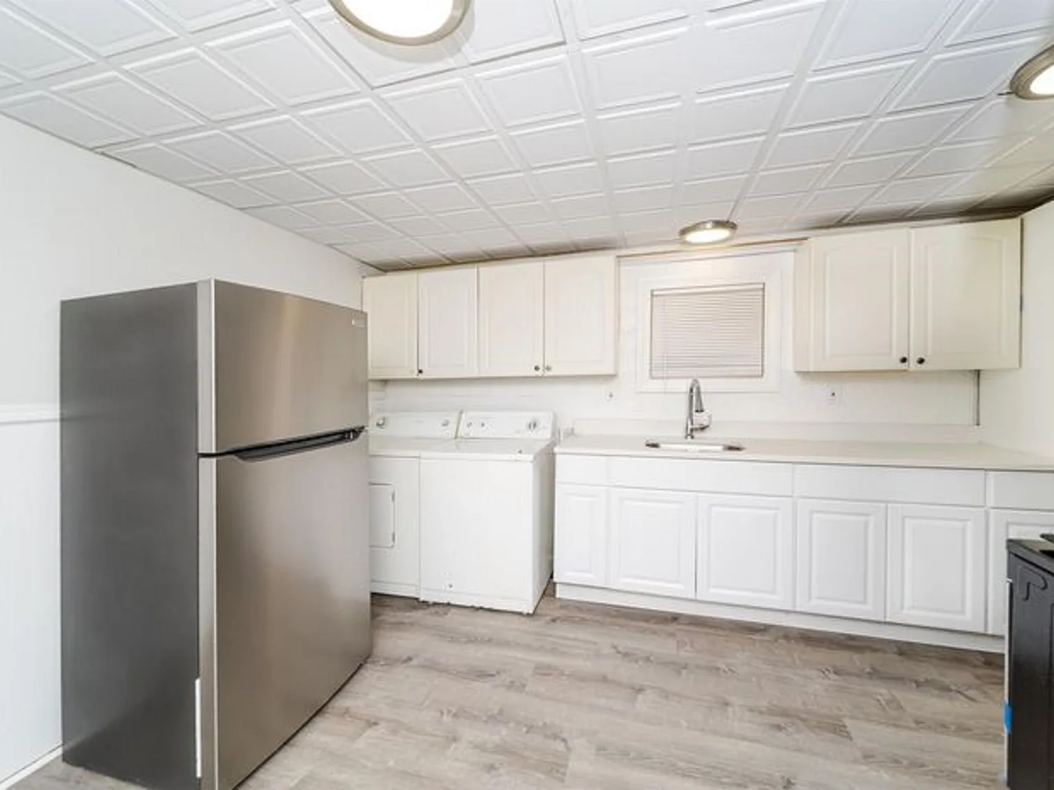 169 Hutton St - Unit 1 — Photo 4