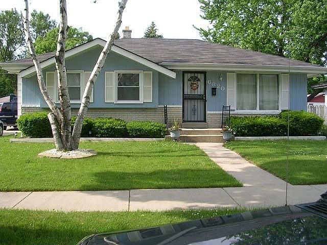 1st image of 6820 W Brentwood Ave