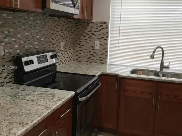 7570 Venetian St, Miramar, FL 33023