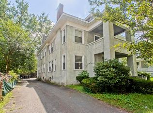 57 Warner St, Springfield, MA 01108