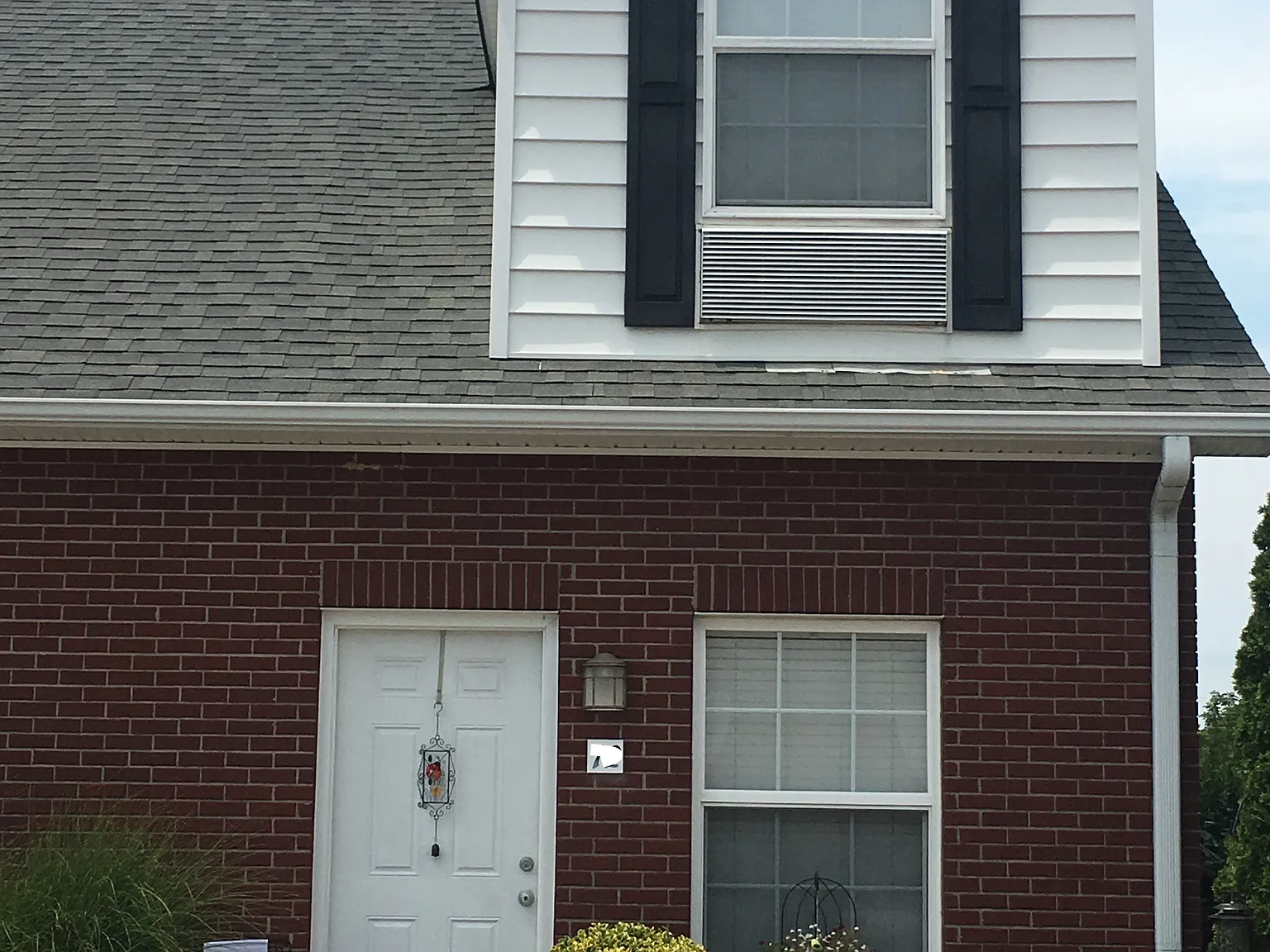 2 bed, 1150 sqft, $1,325 — Photo 1