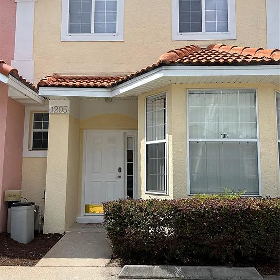 1205 S Beach Cir — Photo 2