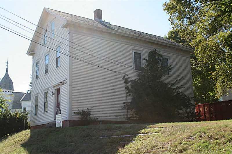 2nd image of 31 Peirce St