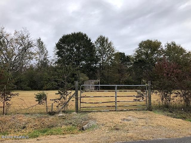 2nd image of 230 Mr Cliff Rd