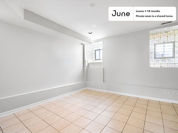 2nd image of 1329 N Artesian Ave #1-D