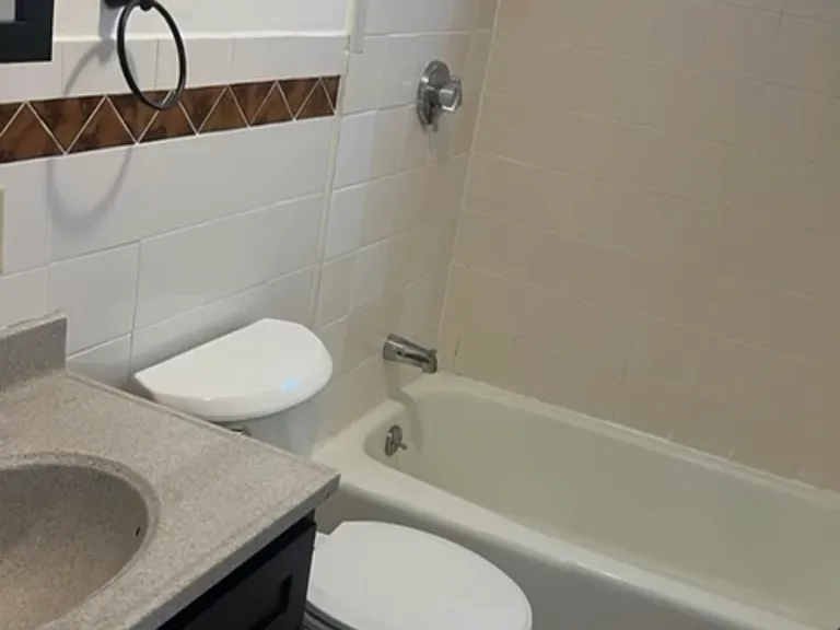 45 Conduit St #2 — Photo 4