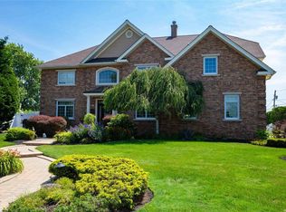 117 Ocean Ave, Massapequa, NY 11758