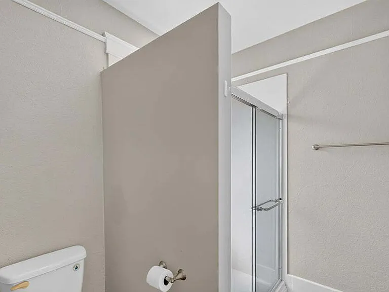 831 Rutledge Ave — Photo 11