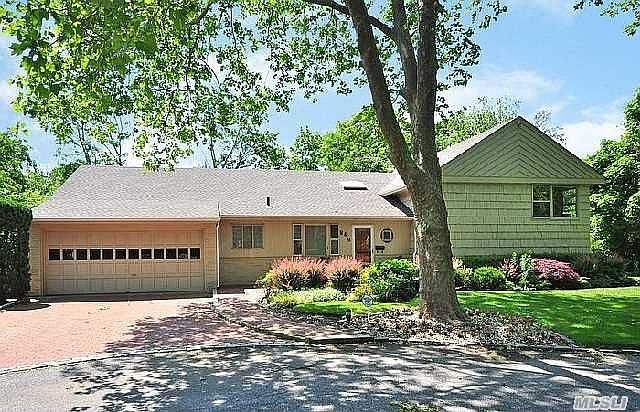 1st image of 849 Lawn Pl