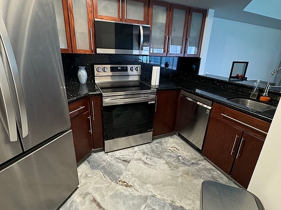 4th image of 6767 Collins Ave APT 1509