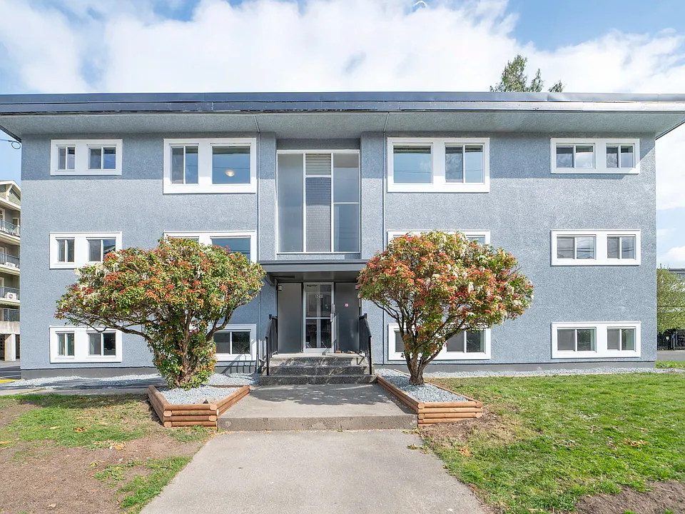 9250 Edwards Rd #5