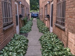 934 W Wolfram St, Chicago, IL 60657