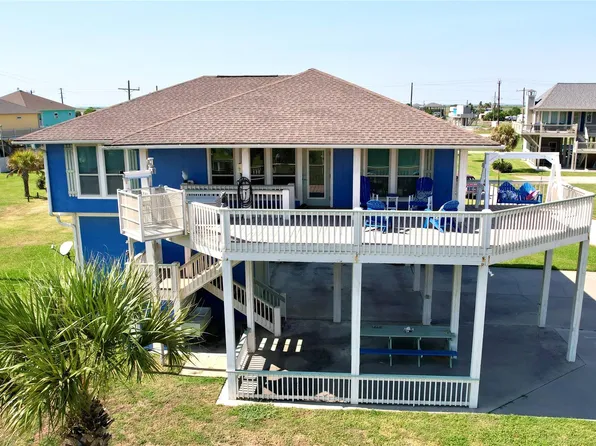 973 Marlin Dr, Crystal Beach, TX 77650