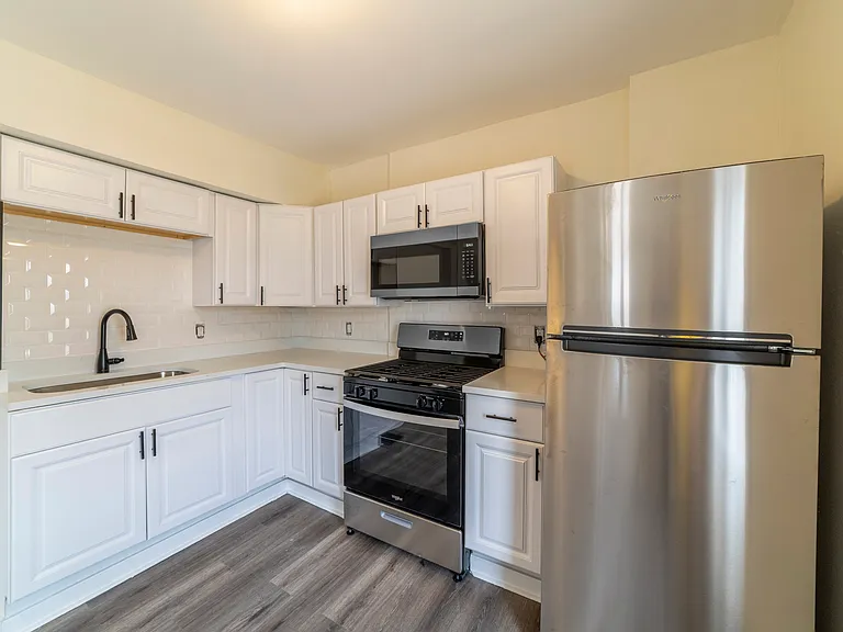19 Rimbach St #6 — Photo 8