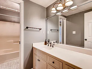 4530 Nantucket Dr SW — Photo 8