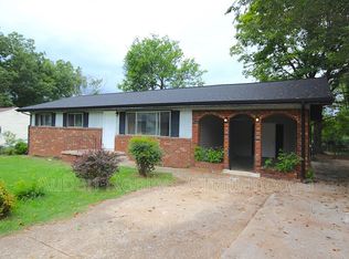 2131 Elena Dr, Chattanooga, TN 37406