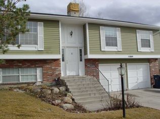 11889 S Woodridge Rd, Sandy, UT 84094