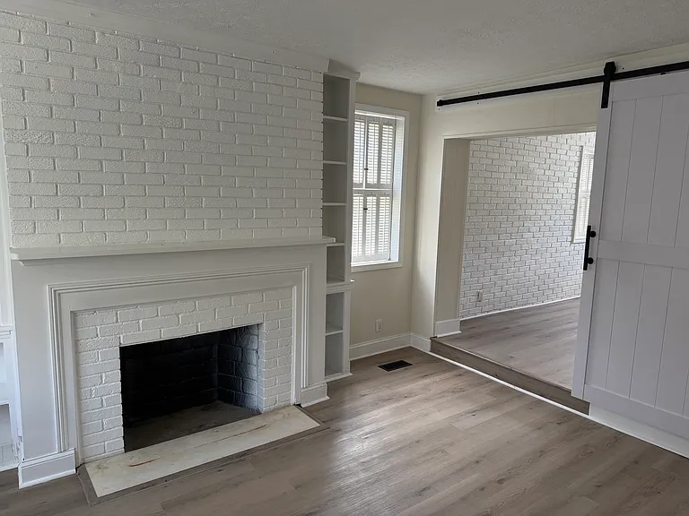 115 S 4th St — Photo 7