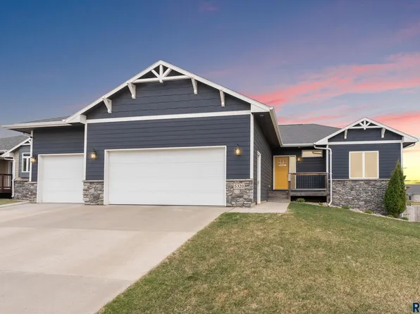 5320 S Solono Ave, Sioux Falls, SD 57108