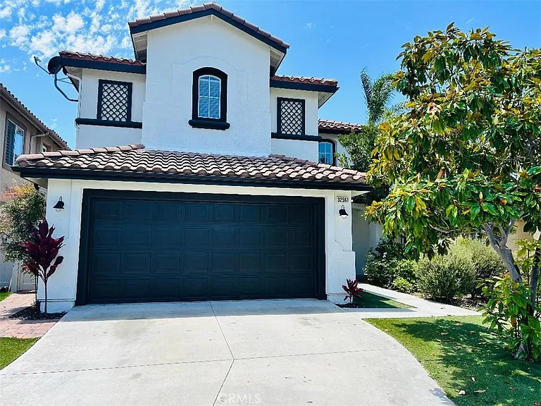 32561 Del Zura — Photo 1