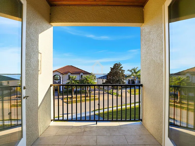 705 Largovista Dr — Photo 39