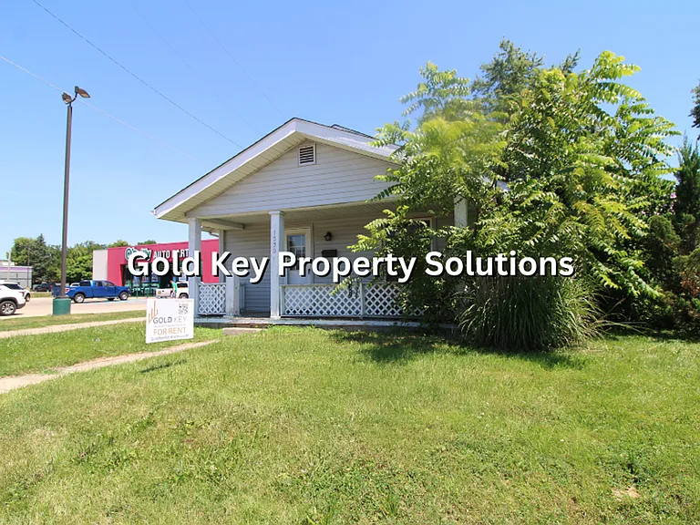 1550 Raible Ave — Photo 2