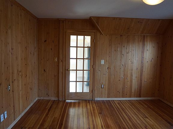 4th image of 1575 W Broad St