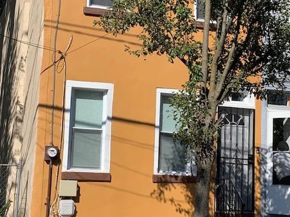 445 Royden St, Camden, NJ 08103