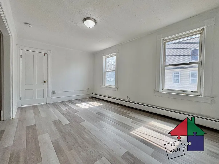 94 Malletts Bay Ave — Photo 53