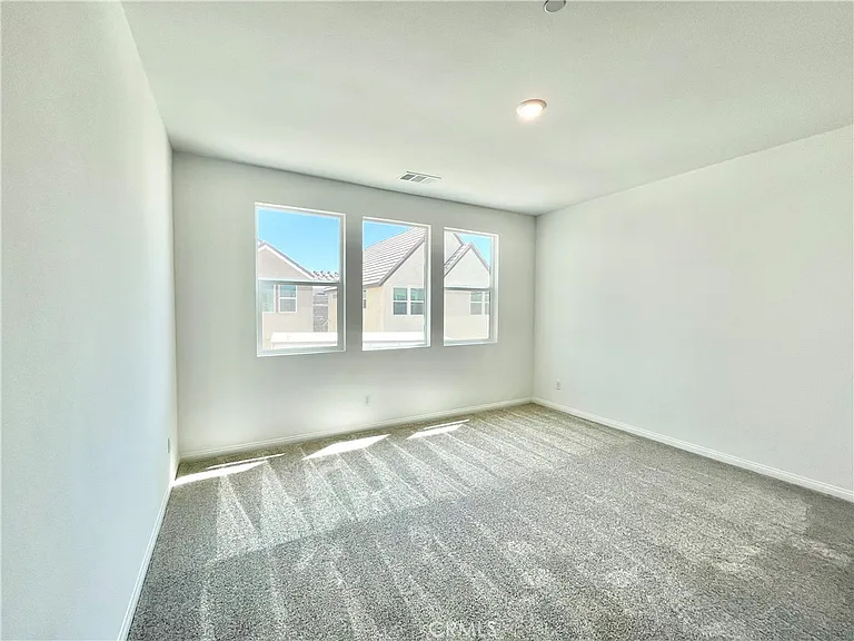 27391 Powder Ridge Ct #27391 — Photo 13