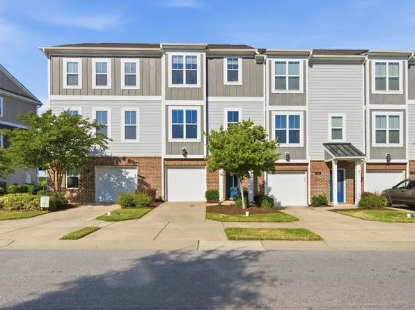 420 Skymont Dr, Holly Springs, NC 27540